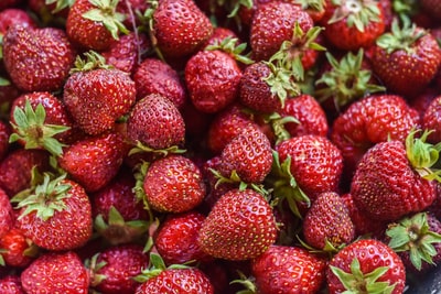 A heap of strawberries
